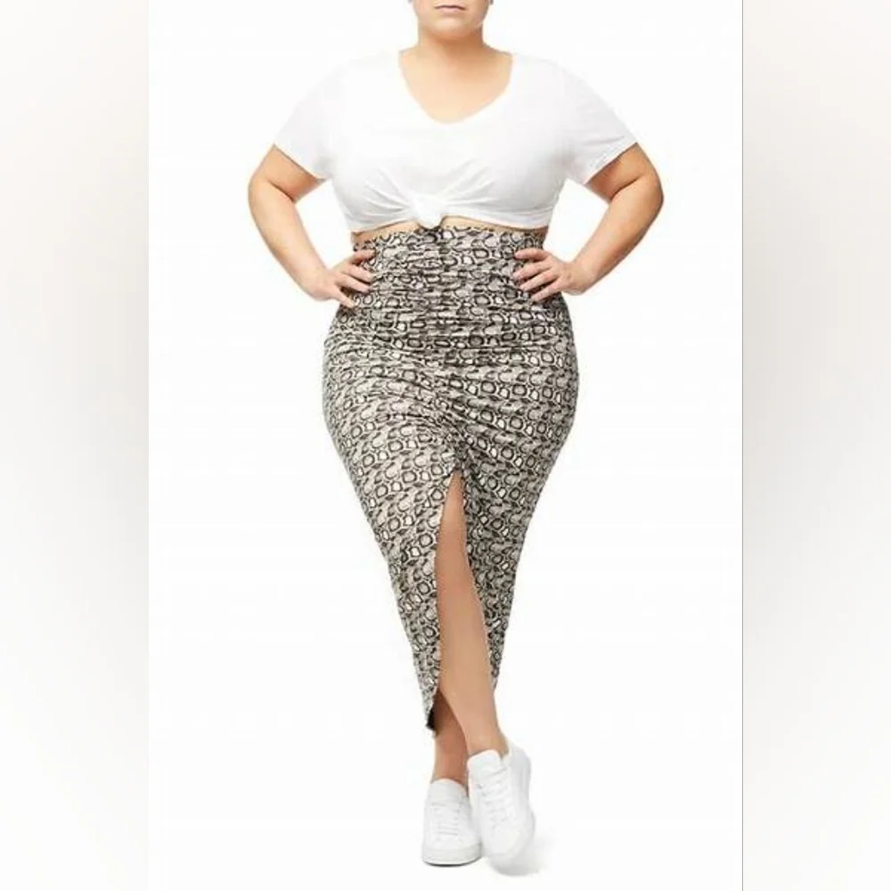 NWT, Good American Snake Print Rouched Skirt